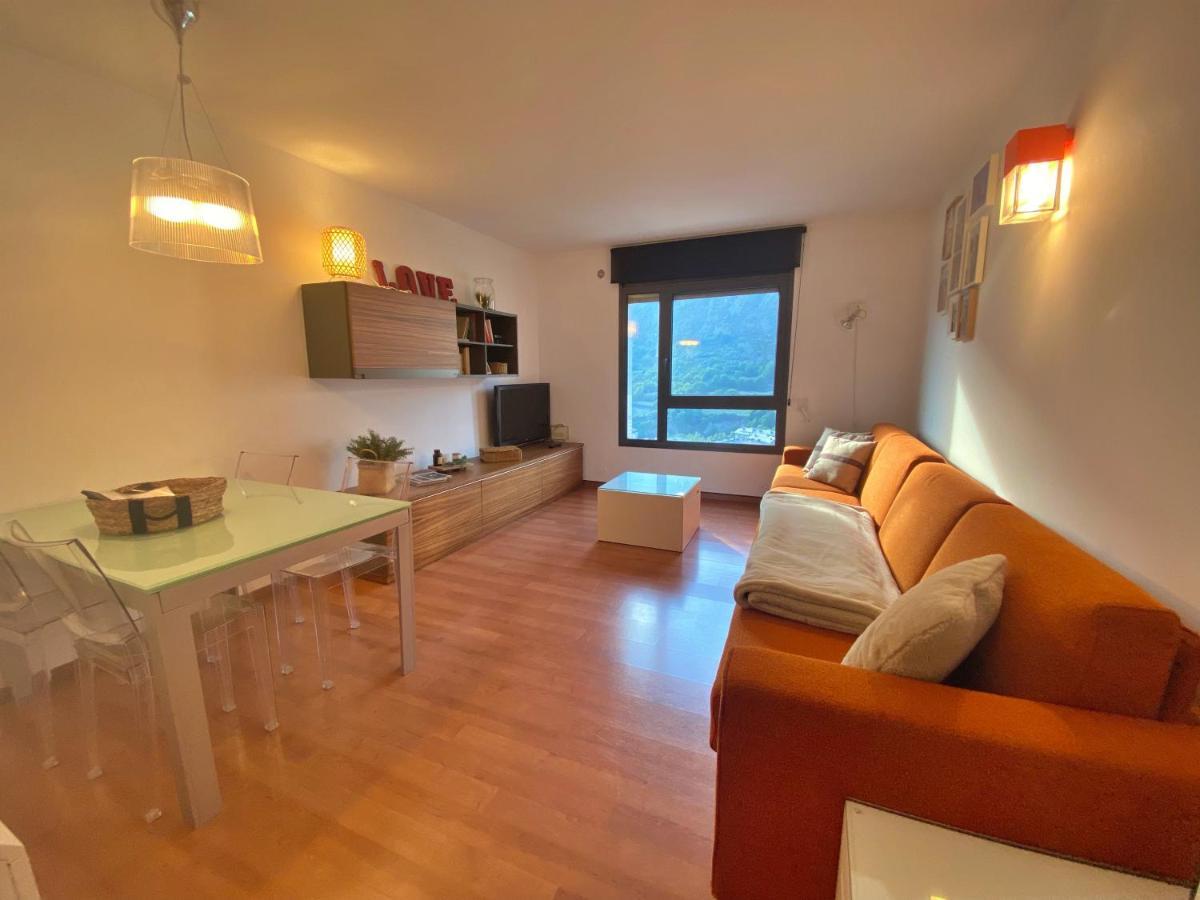 Апартаменты Tucamp 3,7 A 30 Mts De Funicamp Енкамп Экстерьер фото